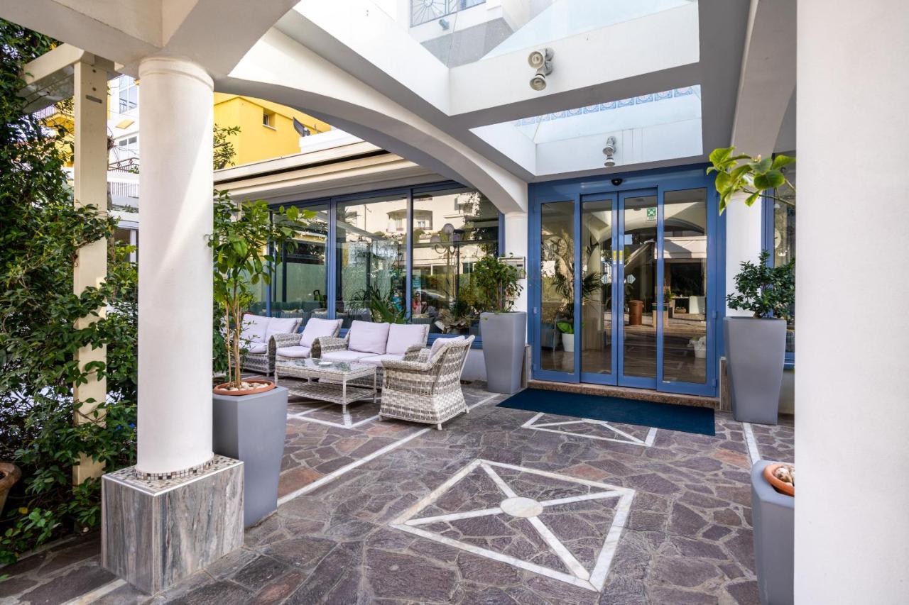 Royal Boutique Hotel Riccione Exterior foto