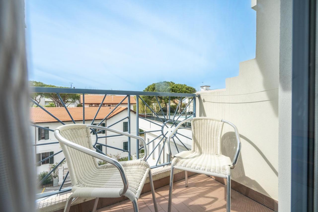 Royal Boutique Hotel Riccione Exterior foto