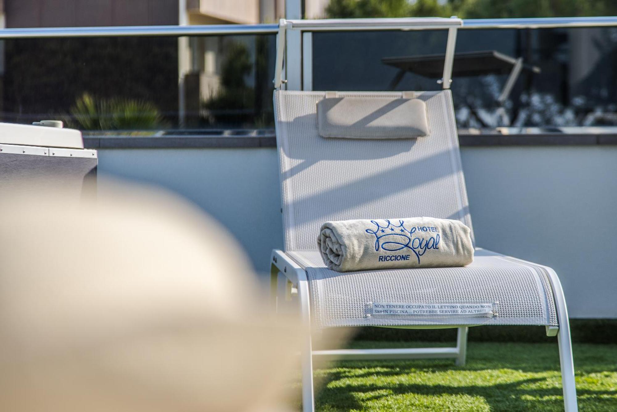 Royal Boutique Hotel Riccione Exterior foto