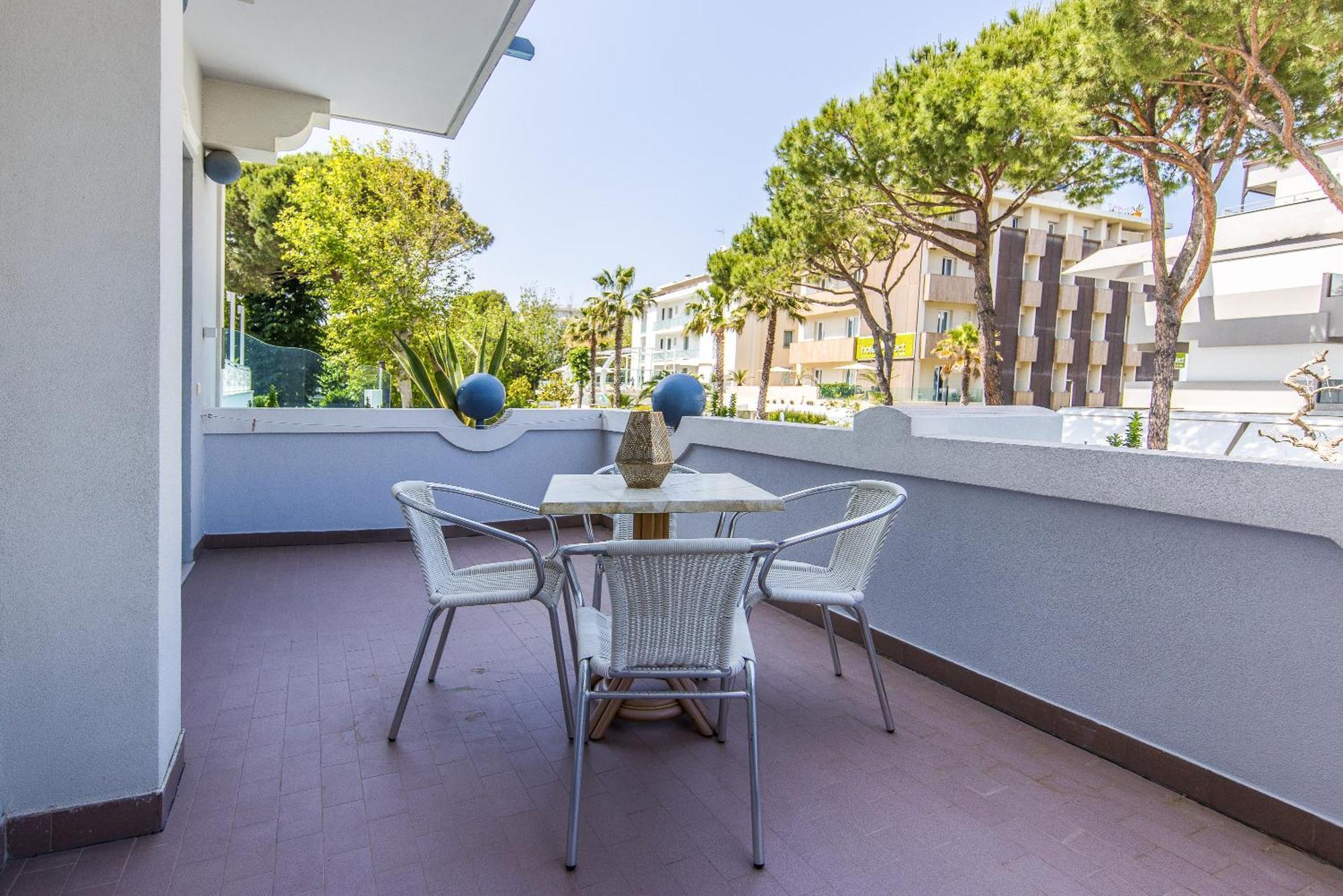 Royal Boutique Hotel Riccione Exterior foto